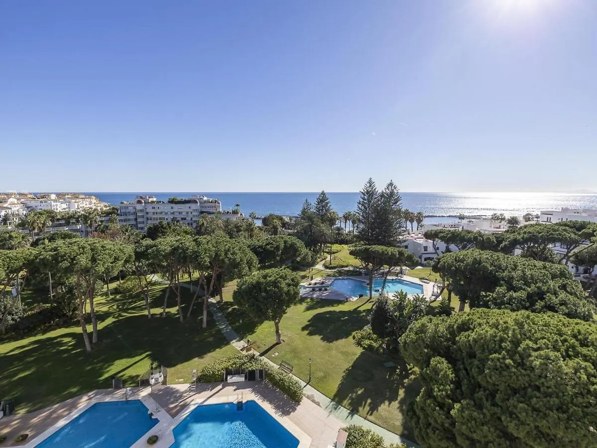3 Dormitorios En Playas Del Duque Ref C 111 Marbella Apartment