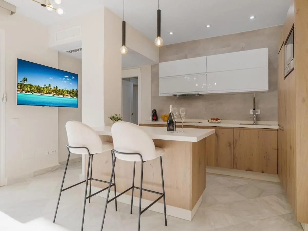Apartment 3 Dormitorios En Playas Del Duque Ref C 111 Marbella Spain