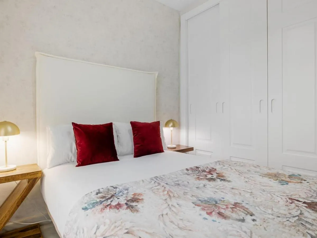 Apartmán 3 Dormitorios En Playas Del Duque Ref C 111 Marbella