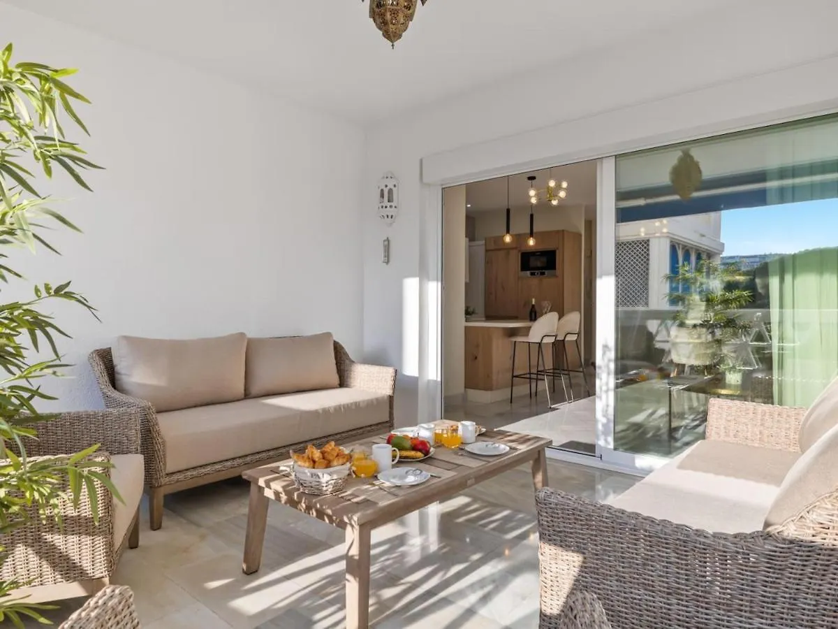 Apartment 3 Dormitorios En Playas Del Duque Ref C 111 Marbella Spain